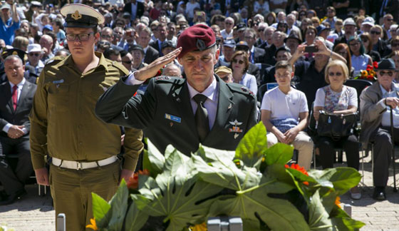 جنرال اسرائيلي يشبّه سلوكيات جيشه بالنازية ودعوات لاقالته! صورة رقم 2 جنرال اسرائيلي يشبّه سلوكيات جيشه بالنازية ودعوات لاقالته! صورة رقم 2