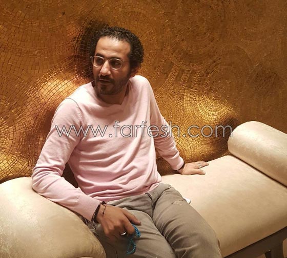 صور احمد حلمى بالـ (جلباب) تفاجئ جمهوره ويسميه (الحج احمد) صورة رقم 4