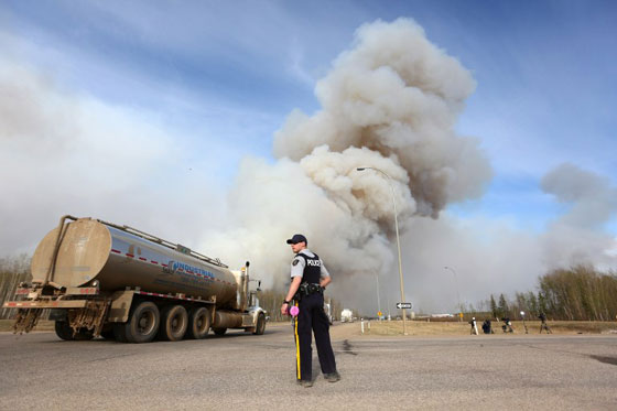 خطير جدا.. اتساع دائرة الحرائق الكندية وامتدادها الى منطقة اخرى صورة رقم 32