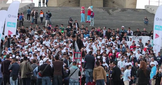 جزائريون يفشلون في دخول موسوعة بأكبر صورة سيلفي صورة رقم 2