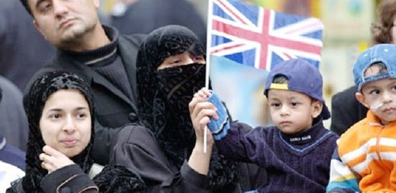 قواعد جديدة تحظر السراويل وفيسبوك على المسلمات في بريطانيا صورة رقم 1