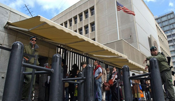 يواصل اثارة الجدل.. ترامب يتعهد بنقل سفارة بلاده الى القدس صورة رقم 4