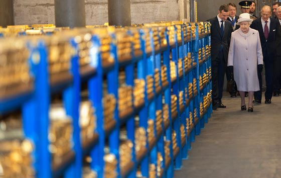 منجم من سبائك الذهب تحت ارصفة احد شوارع عاصمة الضباب صورة رقم 1