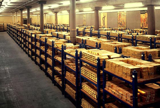 منجم من سبائك الذهب تحت ارصفة احد شوارع عاصمة الضباب صورة رقم 12