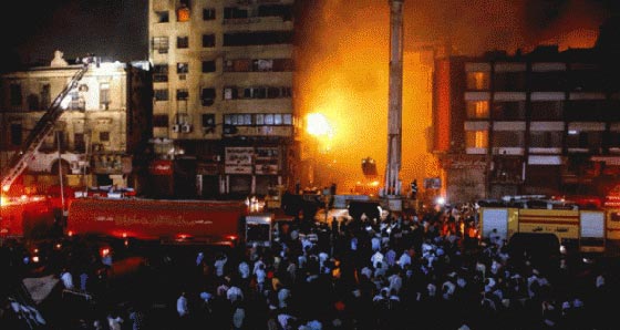 فيديو وصور.. قتلى ومصابون في حريق هائل شب في احد الفنادق بالقاهرة صورة رقم 11