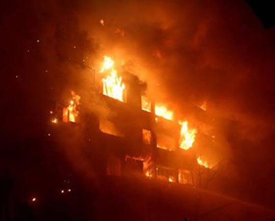 فيديو وصور.. قتلى ومصابون في حريق هائل شب في احد الفنادق بالقاهرة صورة رقم 15