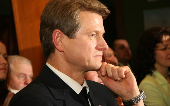 تعرف على اسباب استقالة رؤساء الدول...بارادتهم او غصبا عنهم  صورة رقم 3