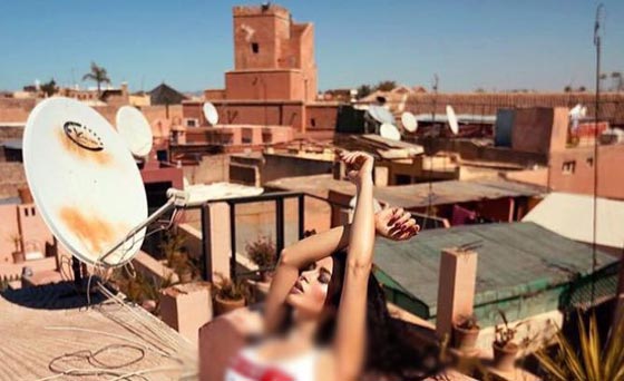  مجلة بلاي بوي الاباحية في جلسة تصوير فوق سطوح مراكش! صورة رقم 2