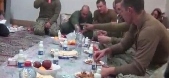  اقالة قائد زورق في البحرية الامريكية تعرض للاهانة في ايران صورة رقم 5