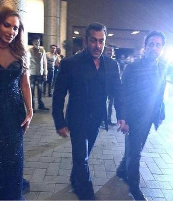 المع نجوم بوليوود في حفل زفاف النجمة بريتي زينتا.. صور صورة رقم 8