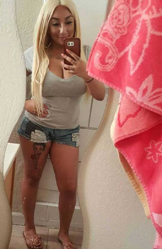 ضباط شرطة امريكيون متورطون بممارسة الفجور مع فتاة قاصر.. فيديو صورة رقم 2