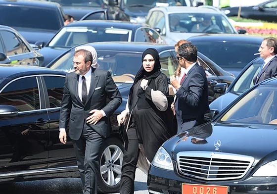 طائر بدون طيار يدخل ابنة اردوغان الى القفص الذهبي صورة رقم 9