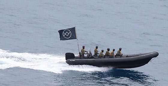 زورق داعشي يدب الرعب في فندق قرب كان الفرنسية صورة رقم 1