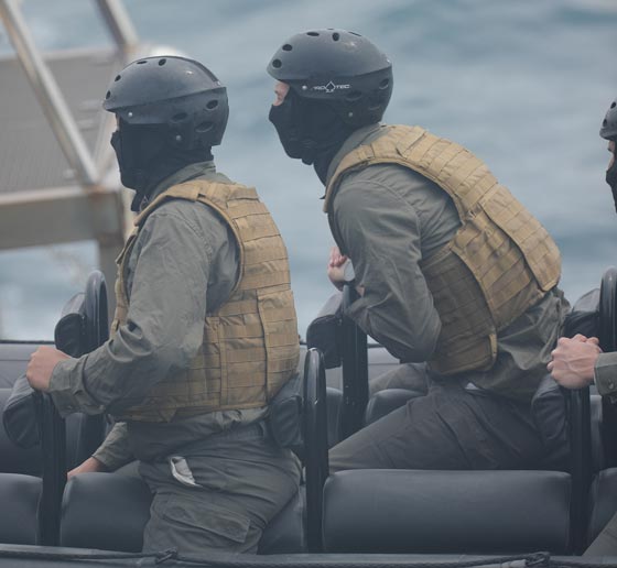 زورق داعشي يدب الرعب في فندق قرب كان الفرنسية صورة رقم 4