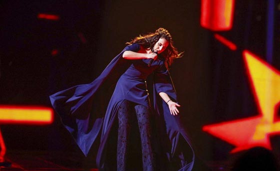 جمالا الاوكرانية بطلة يوروفيجن والفائزة الاولى في نهائياتها صورة رقم 12