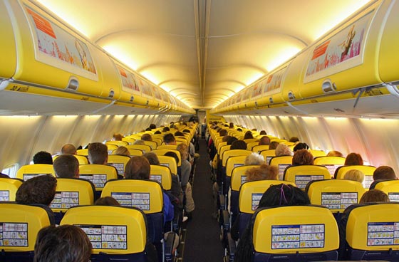 اخلاء طائرة نرويجية بسبب تفوه احد الركاب بكلمة قنبلة اثناء جدال صورة رقم 4