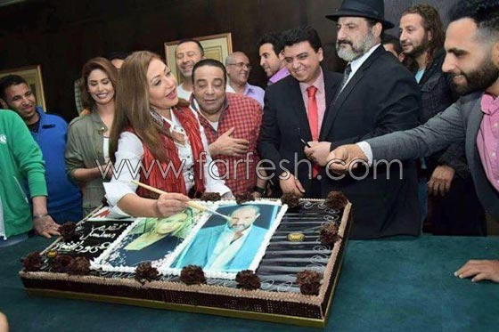 صور ليلى علوي بالنقاب تثير التساؤلات! صورة رقم 3
