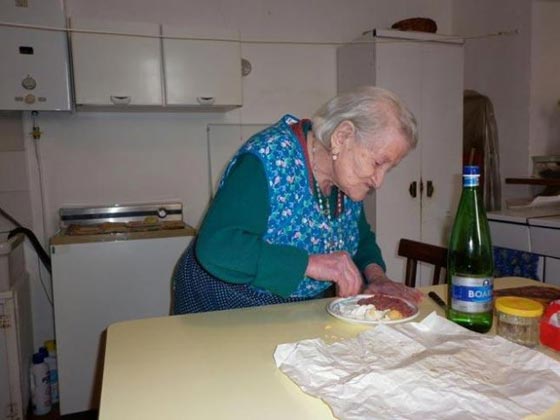   ايطالية تبلغ 117 هي عاما اكبر معمرة على الارض بعد وفاة سوزانا جونز صورة رقم 3