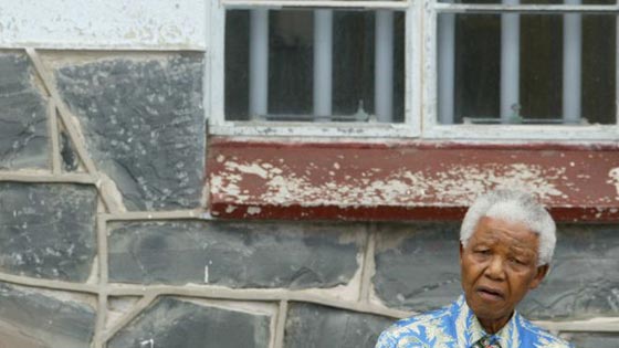 معلومة من عميل سي أي ايه ادت الى اعتقال مانديلا وحبسه عام 1962 صورة رقم 2 معلومة من عميل سي أي ايه ادت الى اعتقال مانديلا وحبسه عام 1962 صورة رقم 2