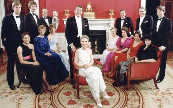 تعامل رؤساء امريكا مع ابنائهم بين التسلط عليهم وتغيير الحفاظ لهم صورة رقم 10