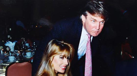  صديقة دونالد ترامب السابقة تنفي انه اساء معاملة النساء صورة رقم 2