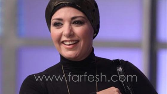 صور صادمة للفنانة صابرين: تدخن سيجارة وهي بدون حجاب! صورة رقم 4