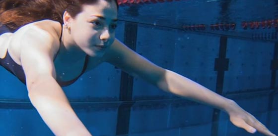 السورية يسرا مارديني تسبح نحو الاولمبياد بعد انقاذ عائلتها من الغرق صورة رقم 3 السورية يسرا مارديني تسبح نحو الاولمبياد بعد انقاذ عائلتها من الغرق صورة رقم 3