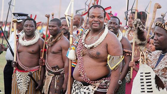 صدق او لا تصدق.. الديون تتسبب باحتجاز طائرة ملك افريقي!! صورة رقم 1