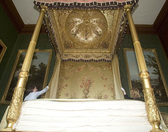 اسرار القصر البريطاني: ما الذي يجري فعلا في غرف نوم الملكات؟ صورة رقم 4