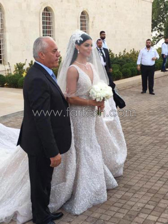 صور فستان زفاف ريما فقيه الذي كلفها نصف مليون دولار! صورة رقم 12