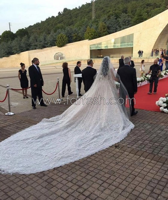 صور فستان زفاف ريما فقيه الذي كلفها نصف مليون دولار! صورة رقم 13