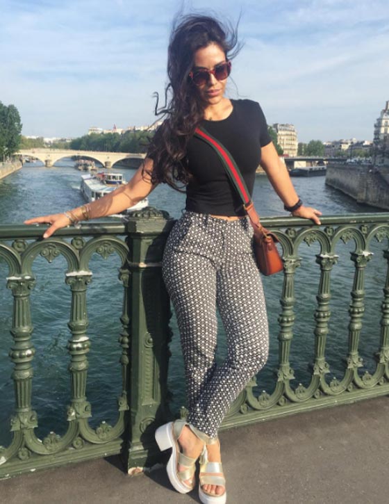 فنانة عالمية تتجاهل وزير الإعلام السوري وتفضل عليه ماسح أحذية  صورة رقم 14