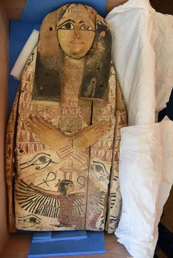 اسرائيل تعيد قطعتين اثريتين من عهد الفراعنة سرقتا من مصر صورة رقم 3