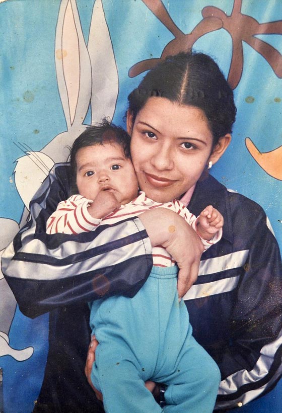 صور غريبة.. الام عمرها 35 عاما اما ابنتها فتجاوزت التسعين! صورة رقم 12 صور غريبة.. الام عمرها 35 عاما اما ابنتها فتجاوزت التسعين! صورة رقم 12