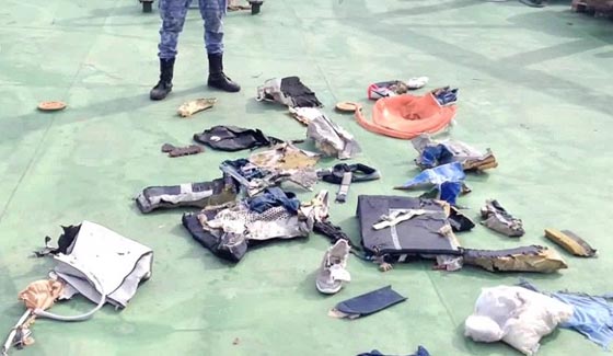 تحقيقات فرنسية.. لا وجود لآثار تفجير على رفات ضحايا الطائرة المصرية صورة رقم 4
