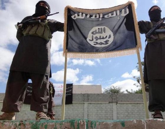  داعش يستخدم اسلوب الكلاب المتوحشة لاعدام المنشقين والخونة صورة رقم 4