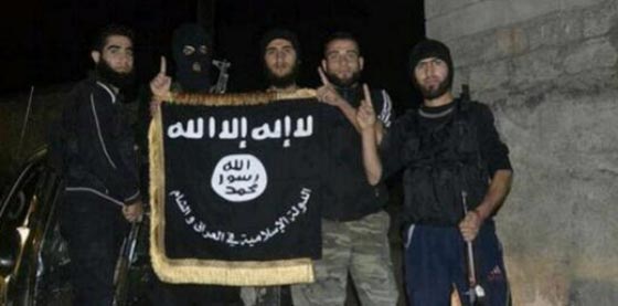  داعش يستخدم اسلوب الكلاب المتوحشة لاعدام المنشقين والخونة صورة رقم 5