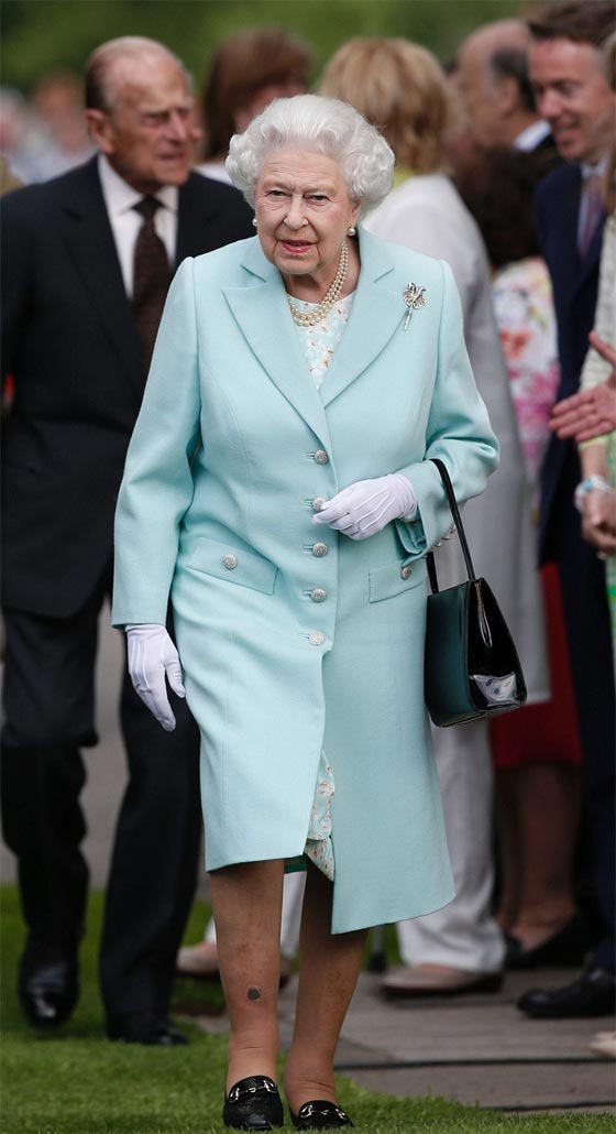 عروض الورود في جلسي تحظى بزيارة خاصة من العائلة الملكية صورة رقم 16