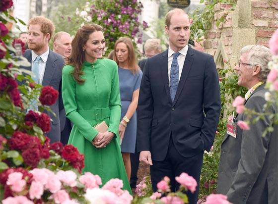 عروض الورود في جلسي تحظى بزيارة خاصة من العائلة الملكية صورة رقم 5