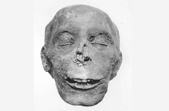 ظهور مومياء في مصر لسيدة عاشت قبل اربعة الاف عام!! صورة رقم 4