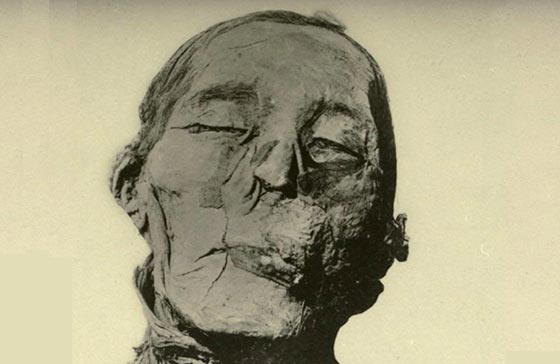 ظهور مومياء في مصر لسيدة عاشت قبل اربعة الاف عام!! صورة رقم 5