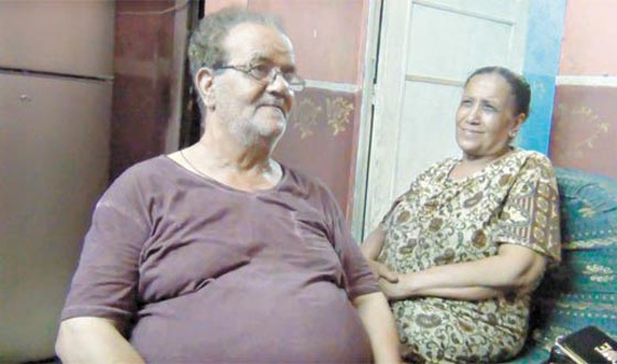 لقاء الصليب بالهلال.. بيت واحد يجمع عائلة نصفها مسلم والاخر مسيحي صورة رقم 4