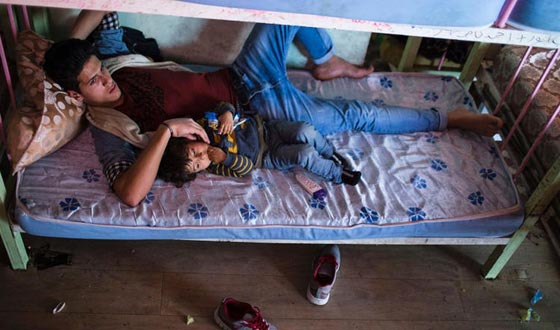 الامل يطرق ابواب ايتام العراق.. في صور تتحدى الموت صورة رقم 9