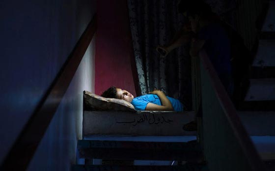 الامل يطرق ابواب ايتام العراق.. في صور تتحدى الموت صورة رقم 7