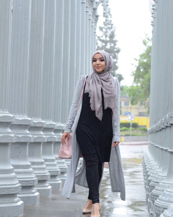 مؤيد ترامب يتهجم على فتاتين مسلمتين وحملة تعاطف معهما.. فيديو صورة رقم 9