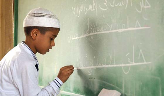 5000 يورو غرامة قد تفرض على طالبين مسلمين يرفضان مصافحة معلماتهما صورة رقم 2