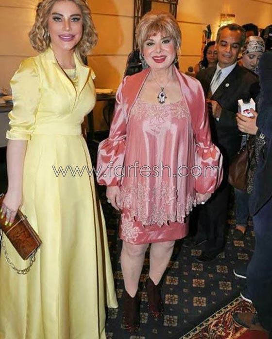 فنانات ظهرن بفساتين غريبة اثارت السخرية، منهن يسرا ومريم حسين صورة رقم 1