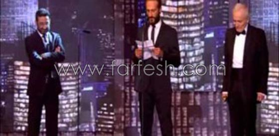 حليمة بولند تحرج اعلاميا لبنانيا حاول تقبيلها.. شاهد الفيديو صورة رقم 9