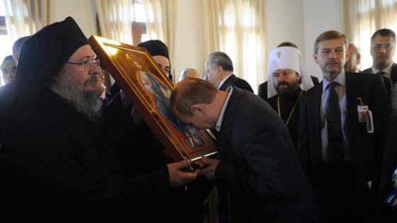 بوتين في جبل آثوس المقدس المحرّم على الاناث والحيوانات زيارته صورة رقم 9