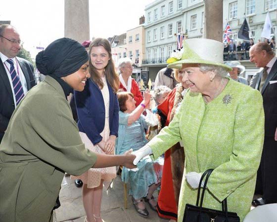 صانعة كعكة الملكة اليزابيت تروي معاناتها مع الاسلاموفوبيا  صورة رقم 2